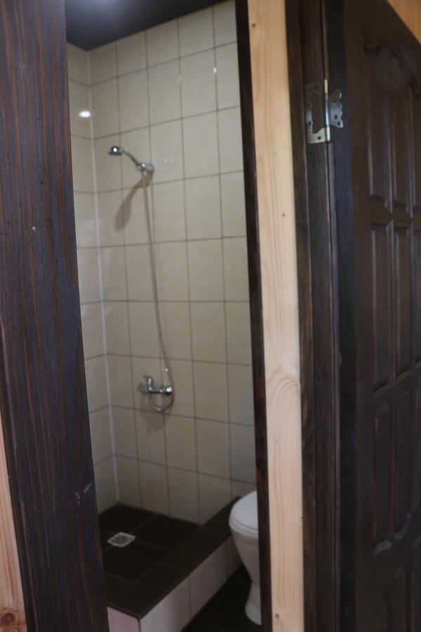 Black-House Pizunda Luaran gambar